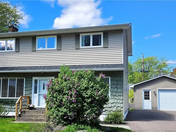 81 Berkley Dr, Riverview, NB E1B 2L4