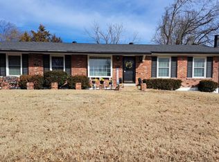9579 Caravan Dr, Saint Louis, MO