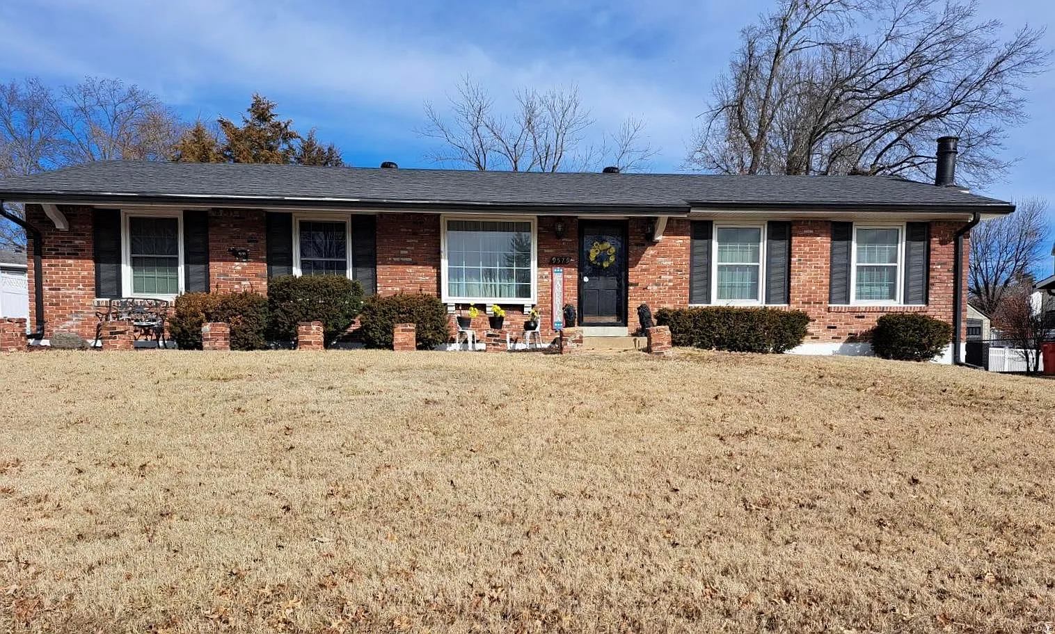 9579 Caravan Dr photo 1