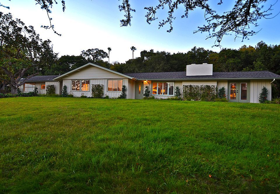 Ranch home on 1.4 acres