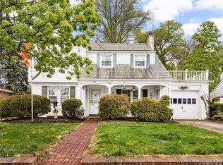 43 Macdonald St, Hempstead, NY 11550