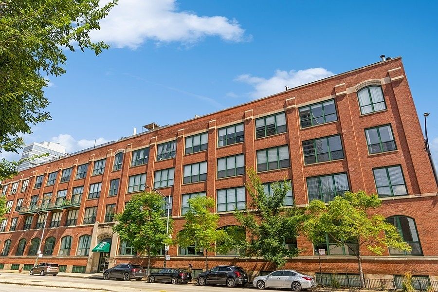 1st image of 1727 S Indiana Ave Suite 105