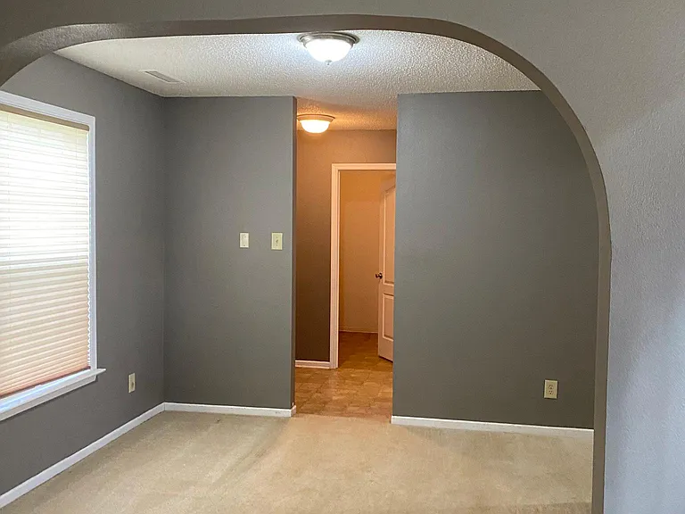 633 Fireside Dr — Photo 9