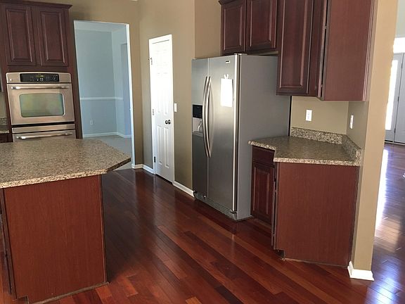 4th image of 157 Jewelberry Dr