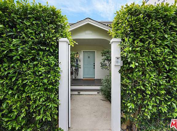 2nd image of 9040 Dicks St