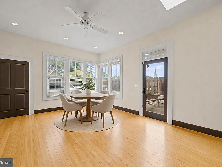 415 William St #A — Photo 6