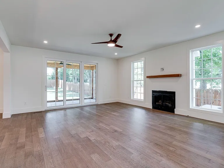 3011 Harlin Dr — Photo 10