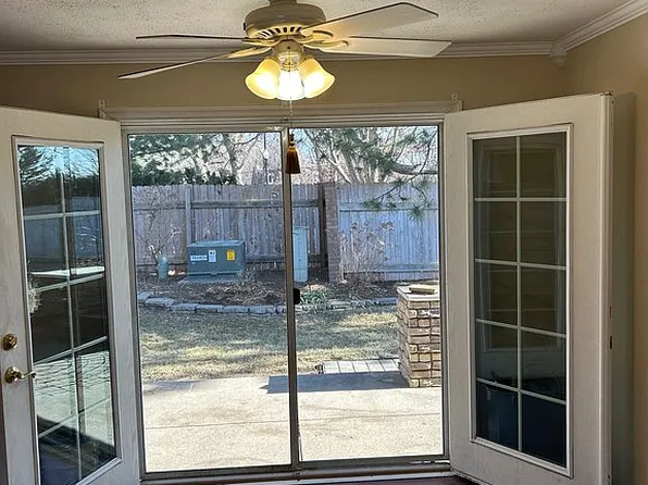 2628 Bishop Rd, Lincoln, NE 68502