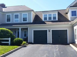 4076 Domain Dr, Columbus, OH 43230