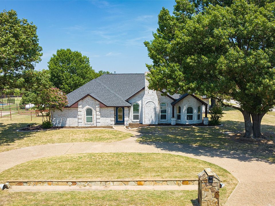 1st image of 14205 Red Wood Cir N