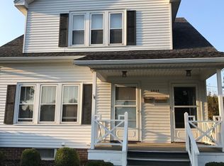 2826 Gillen St, Racine, WI 53403