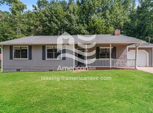 839 Tall Deer Dr, Fairburn, GA