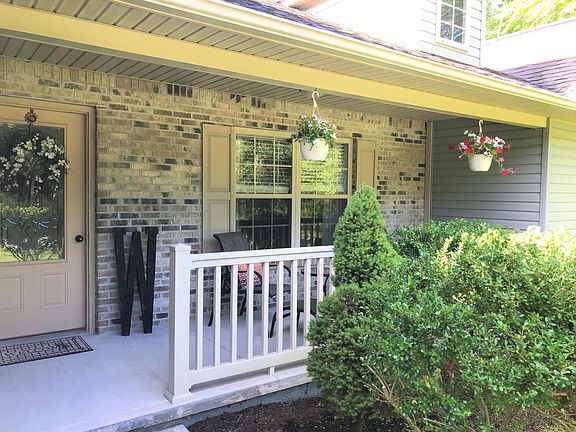 3rd image of 812 Cahita Ln