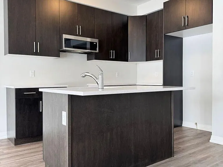 74 Acacia Rd — Photo 6