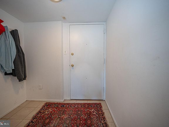 3rd image of 870 N 28th St APT 117