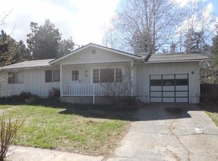 2129 NE Edgewood St, Bend, OR 97701