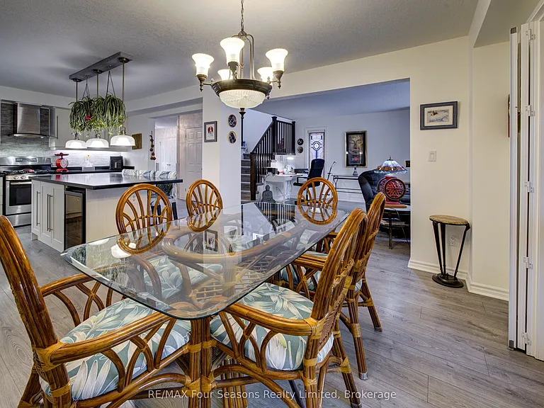 9 Brooke Ave — Photo 18