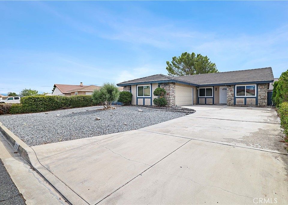 1st image of 12935 Briarcliff Dr