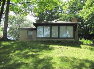 15017 McCaslin Lake Rd, Linden, MI 48451