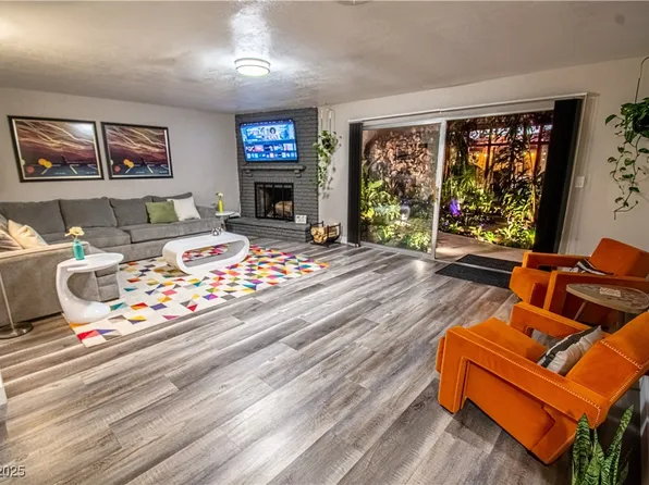 4957 Wilbur St, Las Vegas, NV 89119