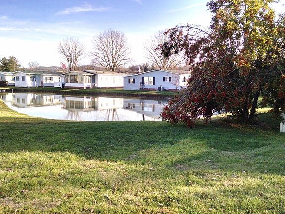 4th image of 109 River Oak Cir