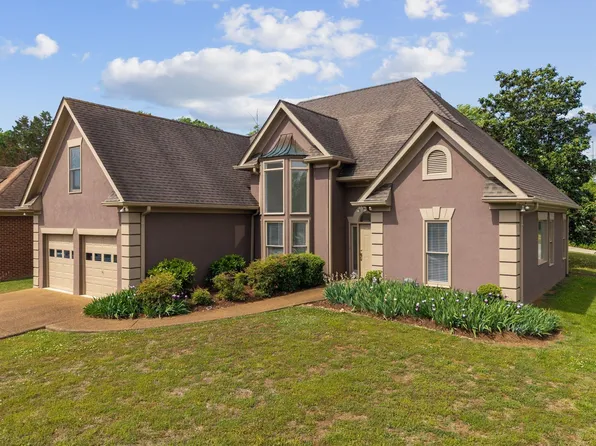 5034 Camelot Dr, Columbia, TN 38401