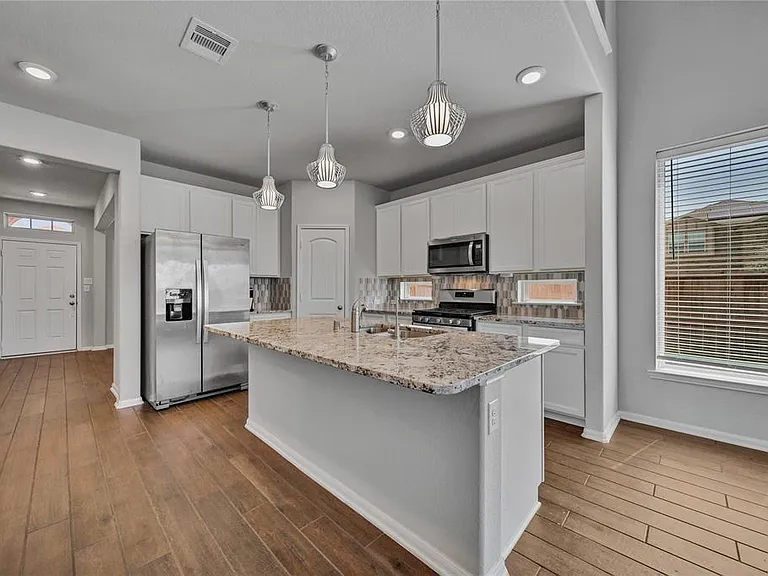 5003 Brewcastle Ln — Photo 5