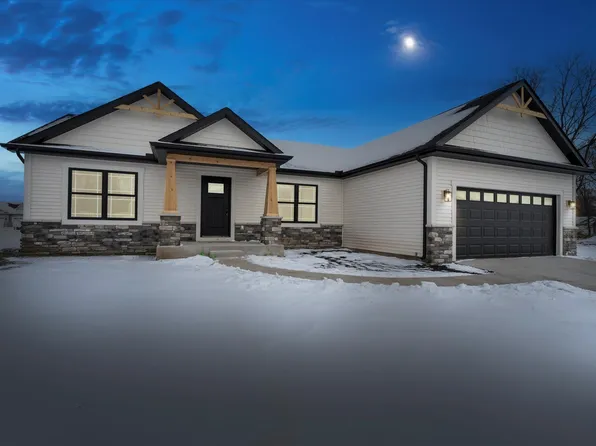 1404 Wilderness Trl, Osceola, IN 46561