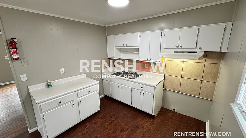 3 bed, 1.0 bath, 1053 sqft, $1,195 — Photo 4