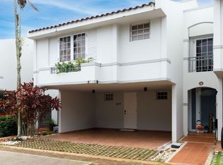 Urb Los Paseos Villas De Paseo Sol #B-19, San Juan, PR 00926