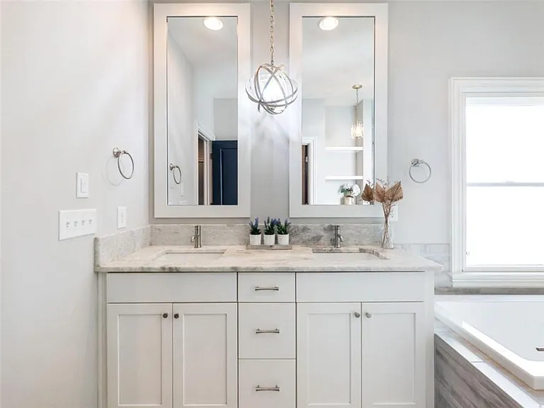 378 Bill Kennedy Way SE — Photo 35