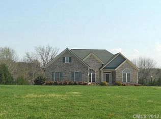 4224 Pointe Norman Dr, Sherrills Ford, NC 28673
