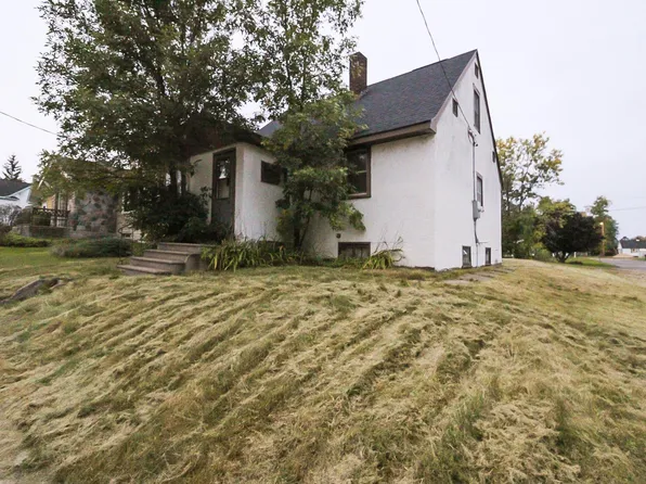 819 1st Ave NW, Chisholm, MN 55719