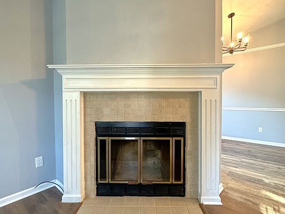 5th image of 1213 Tillicum Dr