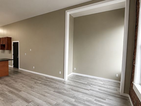 4th image of 1832 W 25th St #2B