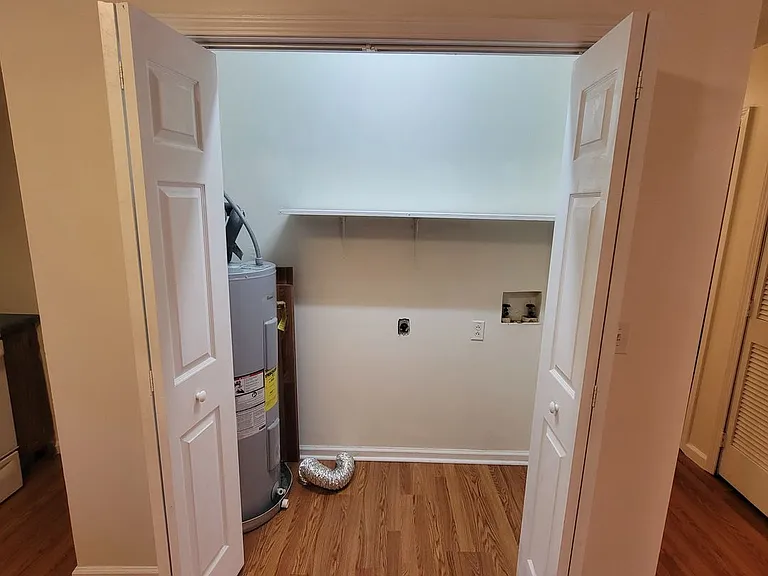 49 Stout St — Photo 12