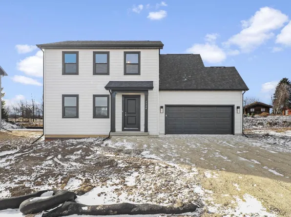 334 wild rose Way #46, Stoughton, WI 53589