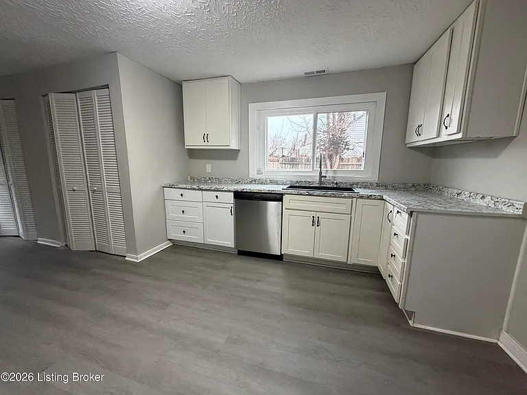 207 N 19th St — Photo 7