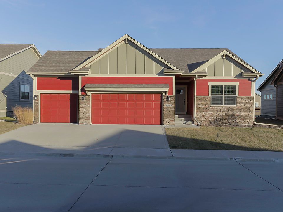 1st image of 2829 SW Cedarwood Ln