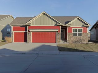 2829 SW Cedarwood Ln, Ankeny, IA 50023