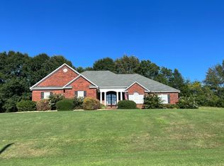 473 Lakeview Dr, Union, MS 39365