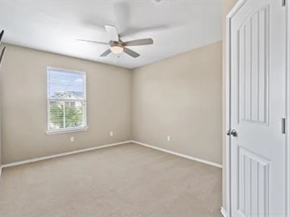 1429 Berlin Ln, Austin, TX 78753