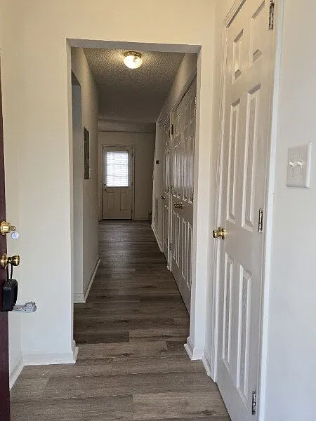 2 bed, 1.5 bath, 1100 sqft, $995 — Photo 3