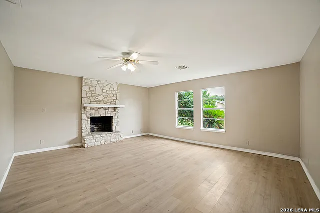 1315 Rio Linda St — Photo 6