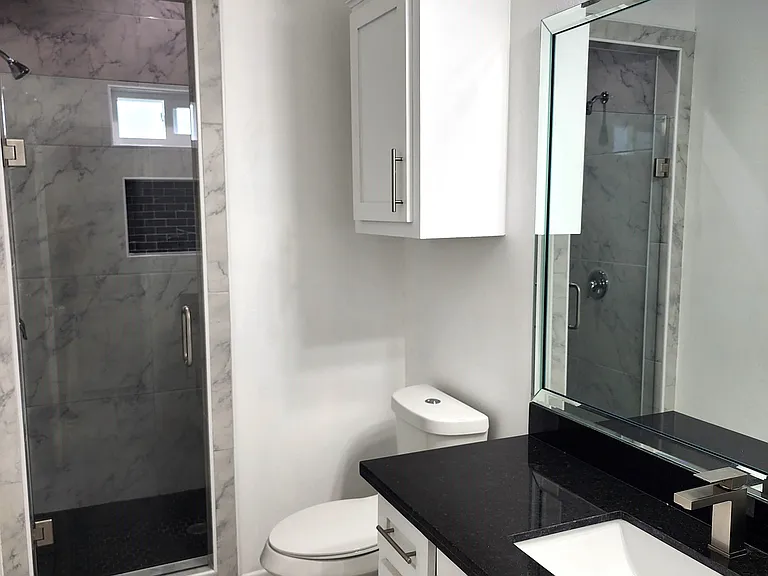 918 N Woodson Ave — Photo 5