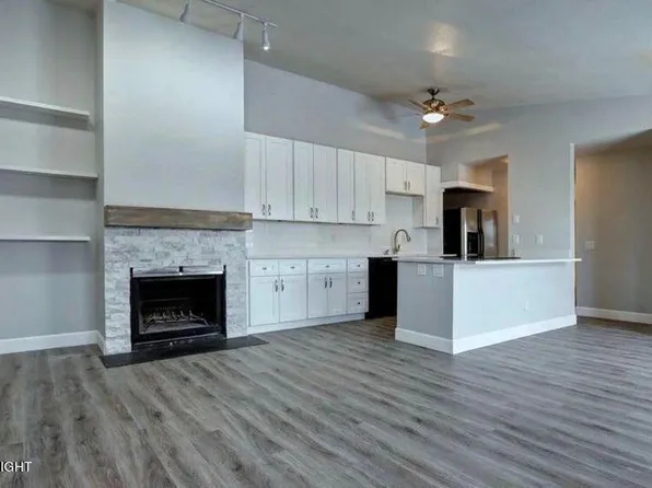 3610 Alexander Ave, Anchorage, AK 99508