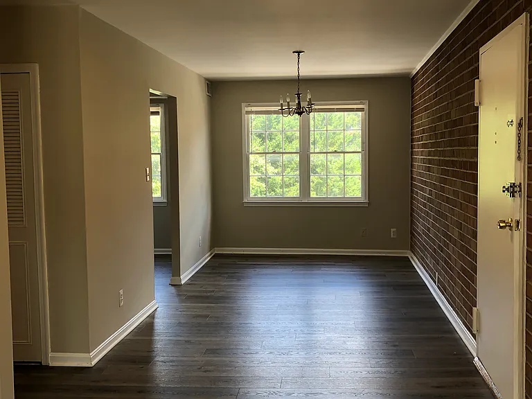 6018 Westchester Park Dr #302 — Photo 9