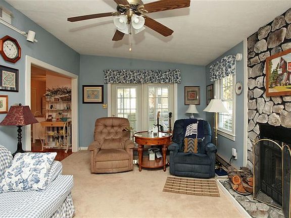 3rd image of 3166 Beaver Creek Dr