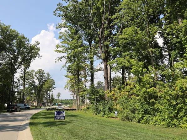 4045 Chapel Hill Ct, Bargersville, IN 46106