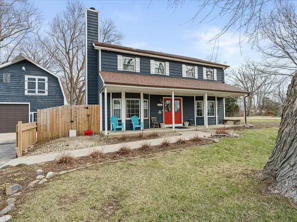 4309 Market St, Crystal Lake, IL 60012